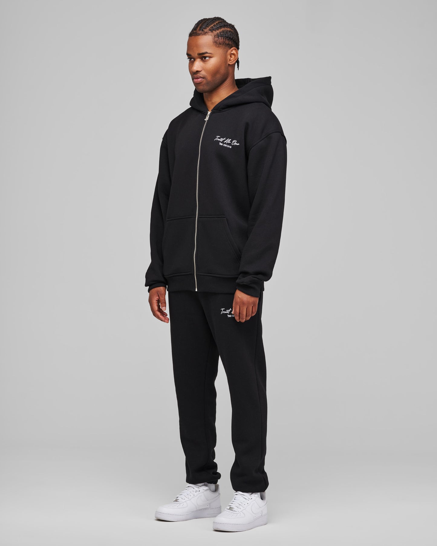 TNO Basic Sweat Jacket | black