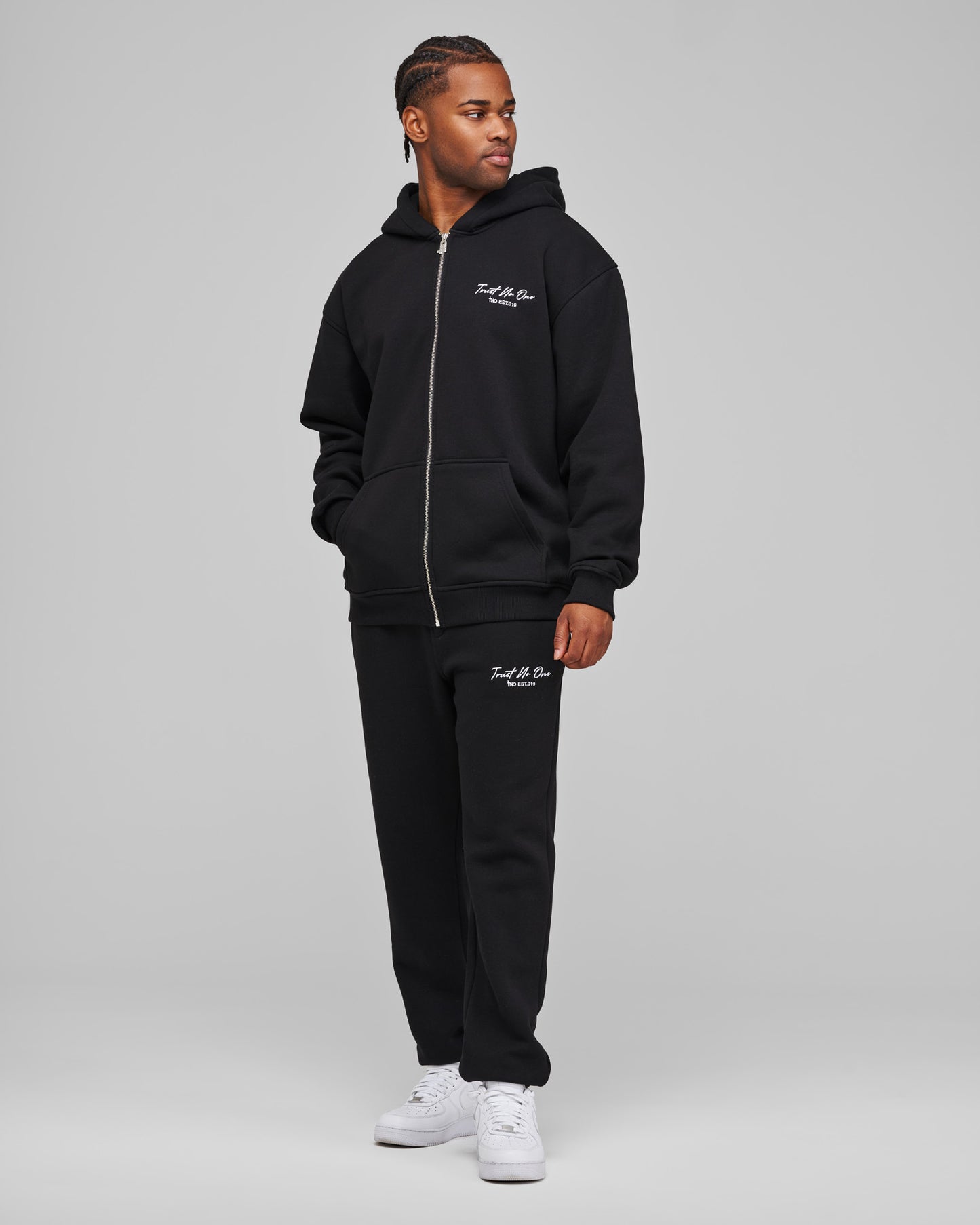 TNO Basic Sweat Jacket | black